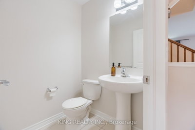 189C Shinny Avenue • Ottawa, ON photo 8