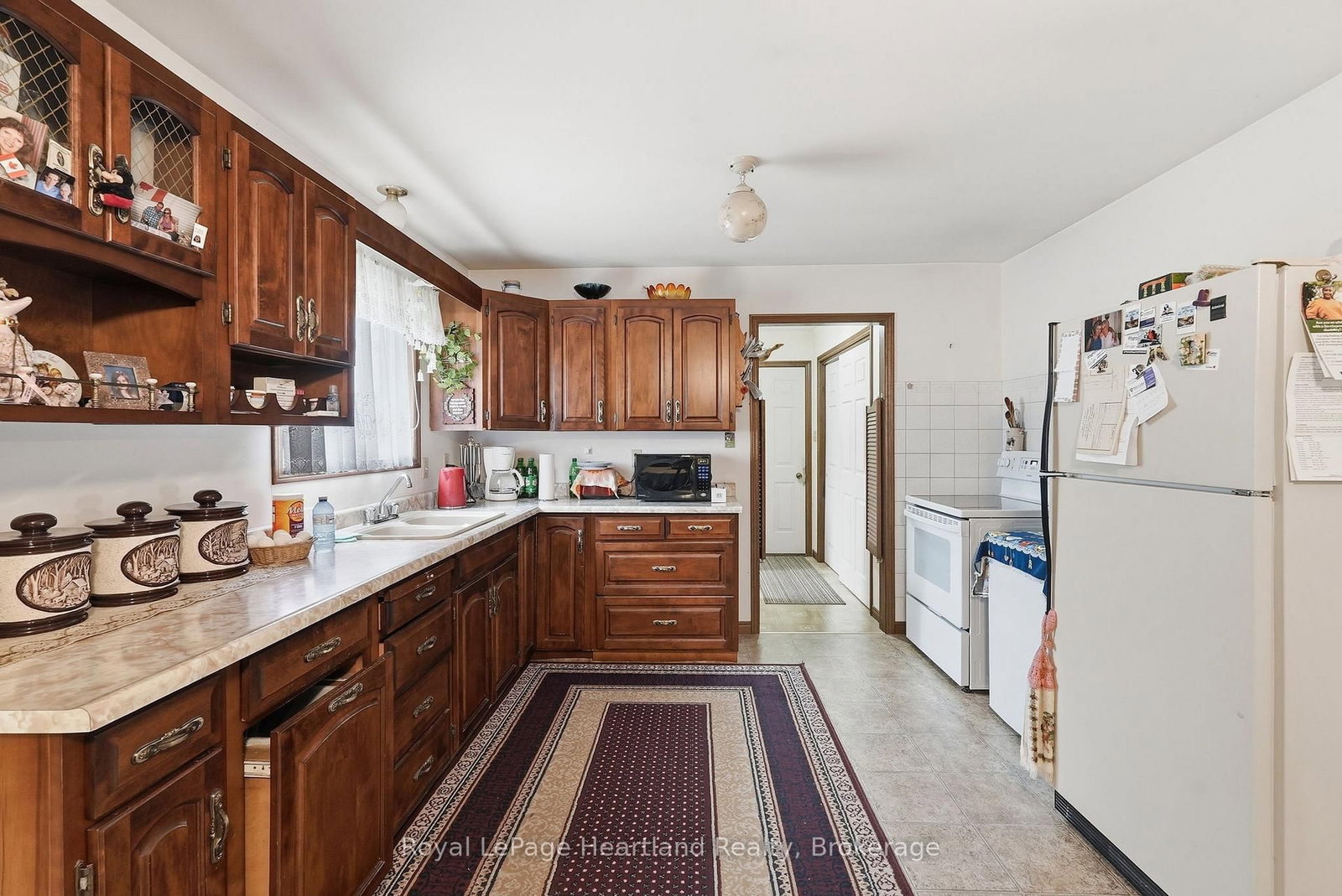 947 Caroline Street • West Grey, ON photo 10