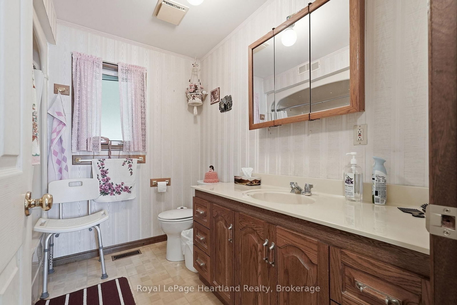 947 Caroline Street • West Grey, ON photo 17