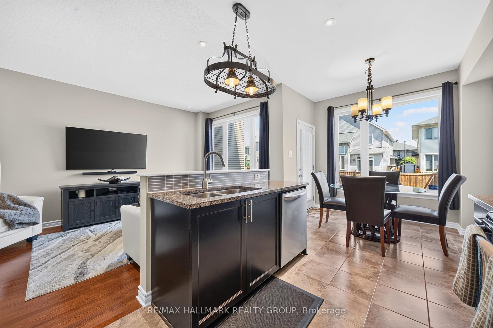 399 Livery Street • Stittsville, ON photo 8