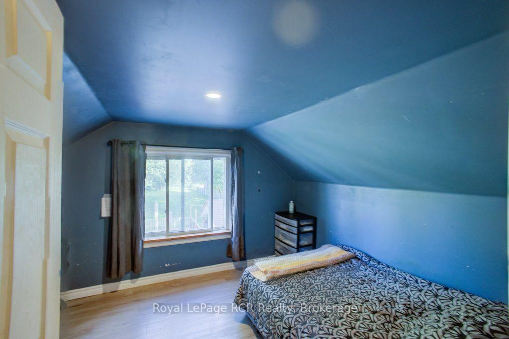 330 York Street • Minto, ON photo 14