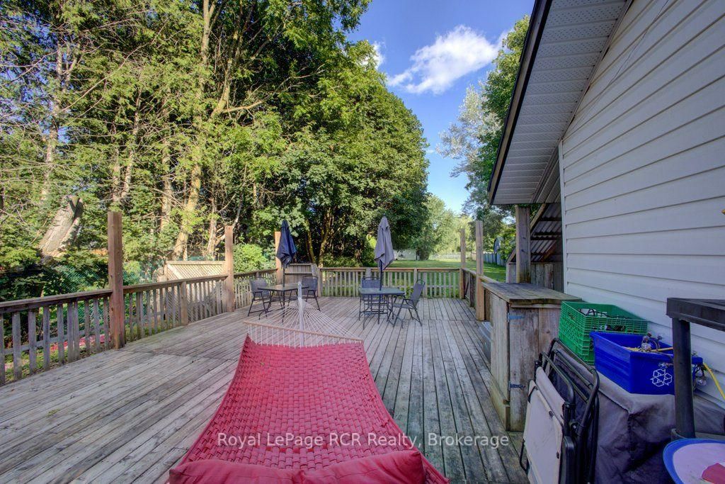 330 York Street • Minto, ON photo 18