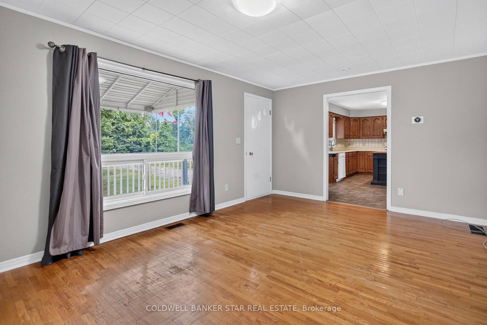 78 Main Street • West Elgin, ON photo 11