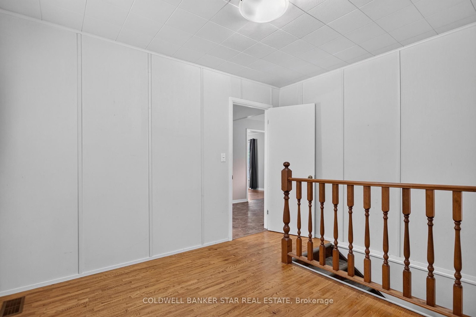78 Main Street • West Elgin, ON photo 28
