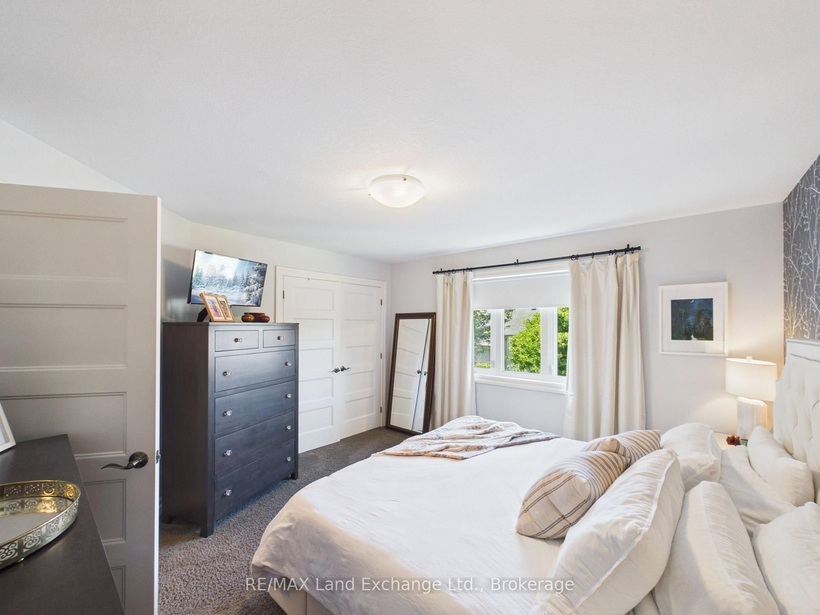 50 Lakefield Drive • Kincardine, ON photo 14