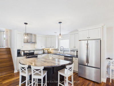 50 Lakefield Drive • Kincardine, ON photo 6