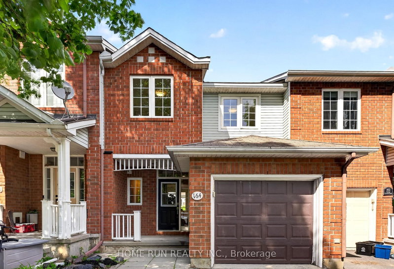 164 Gray Crescent