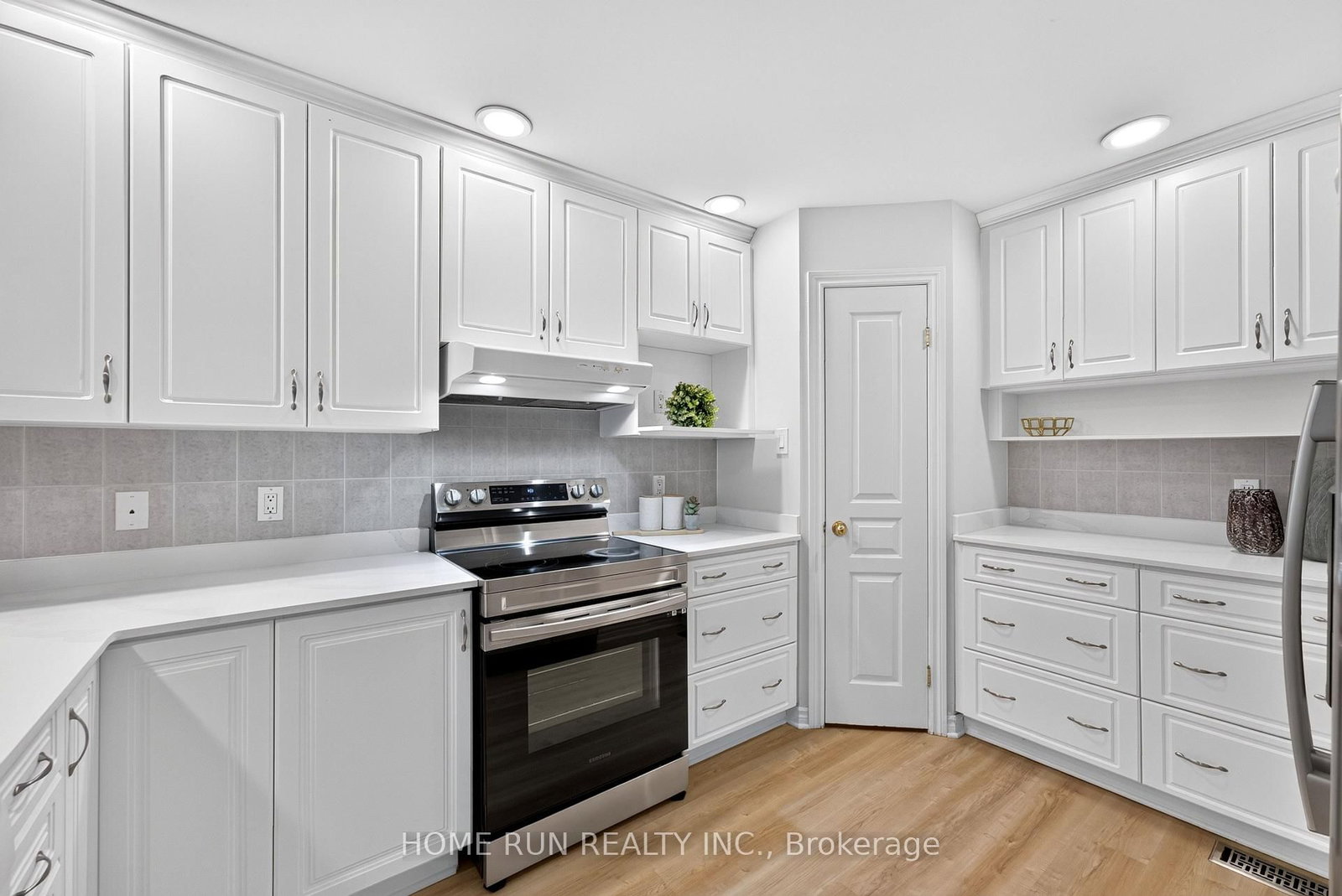 164 Gray Crescent • Ottawa, ON photo 18