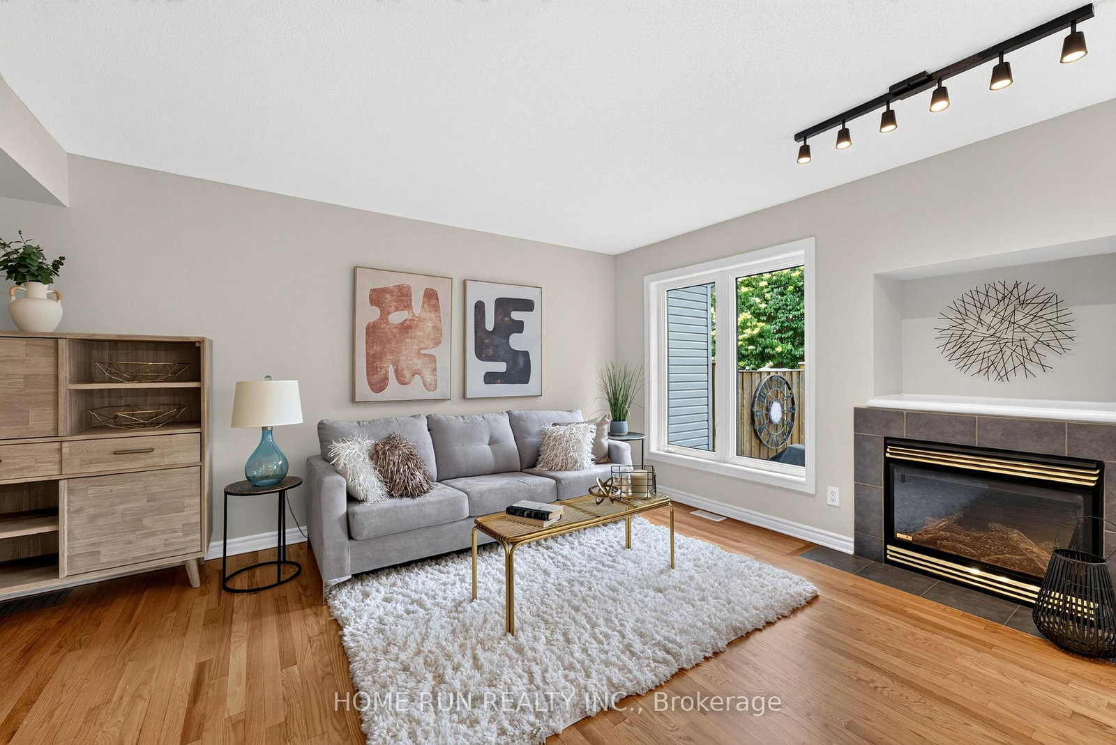 164 Gray Crescent • Ottawa, ON photo 9