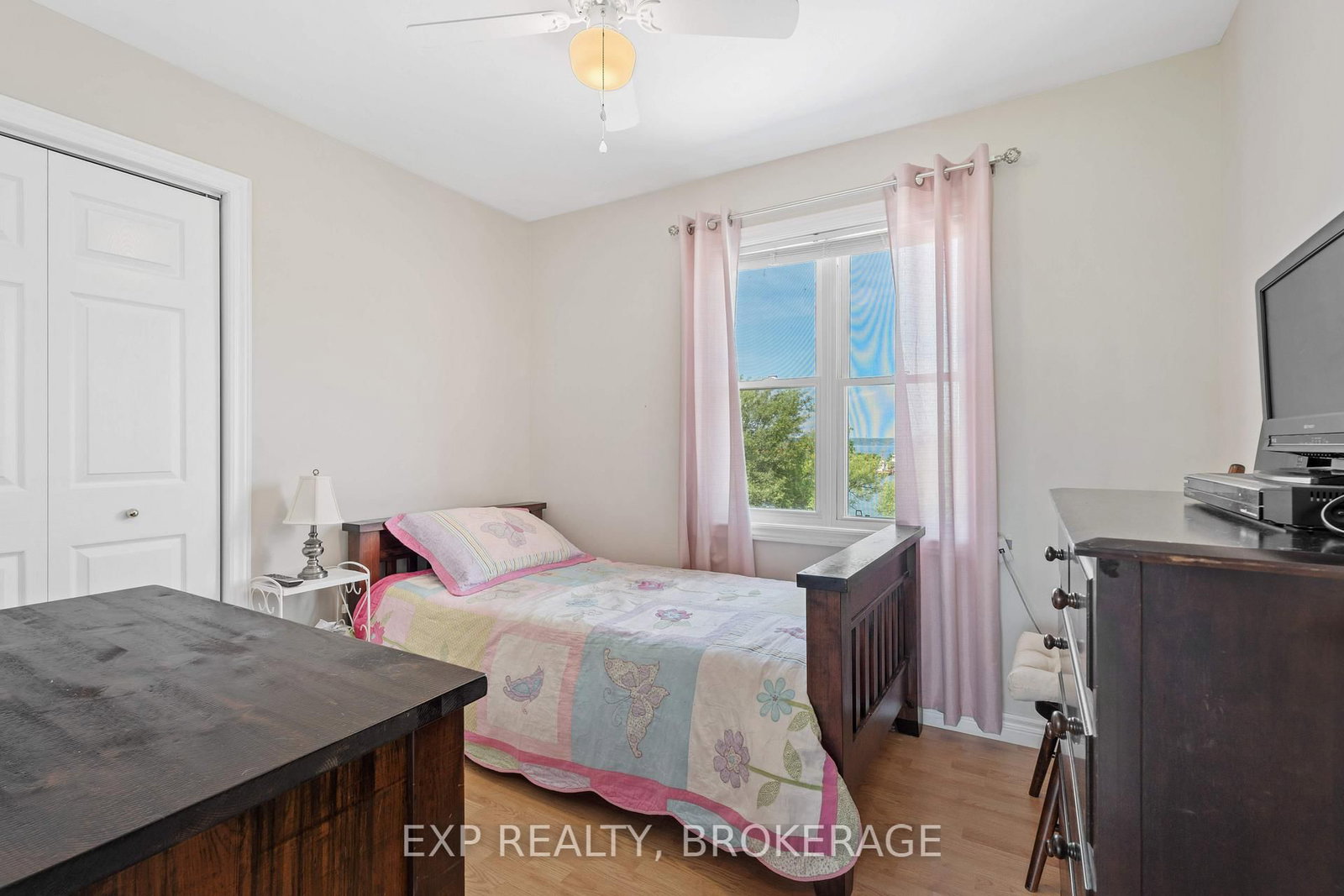26 BOXEN HARBOUR Lane • Wolfe Island, ON photo 25