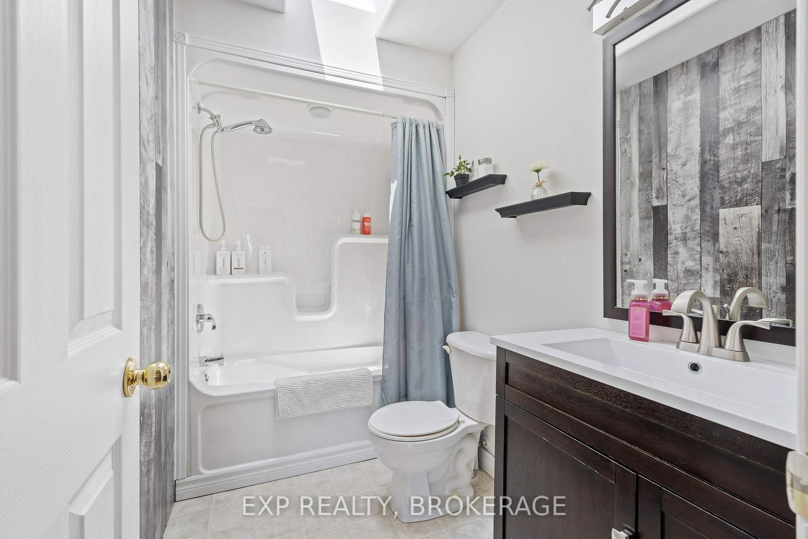 26 BOXEN HARBOUR Lane • Wolfe Island, ON photo 26