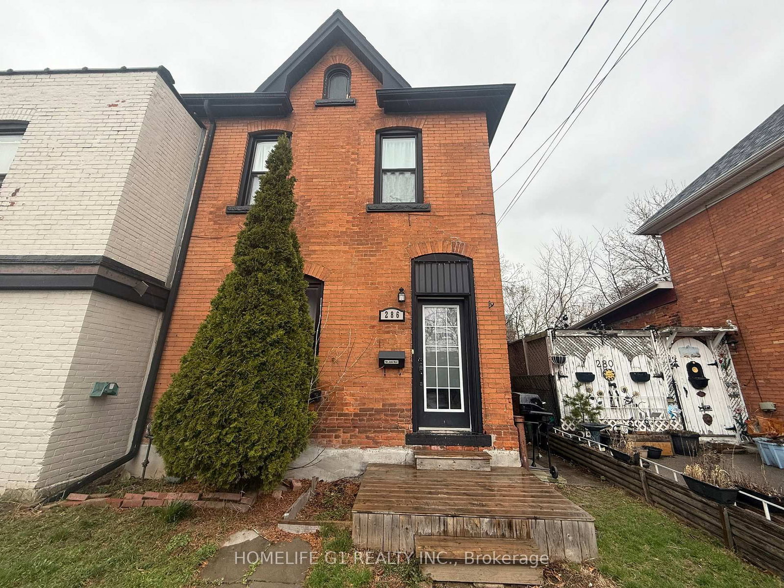286 Hunter Street W, Hamilton
