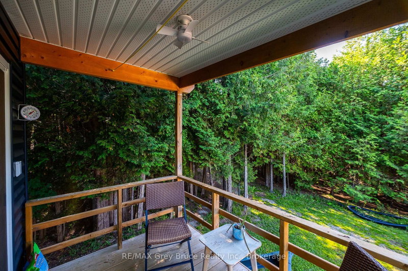 563878 Holland Glenelg Townline