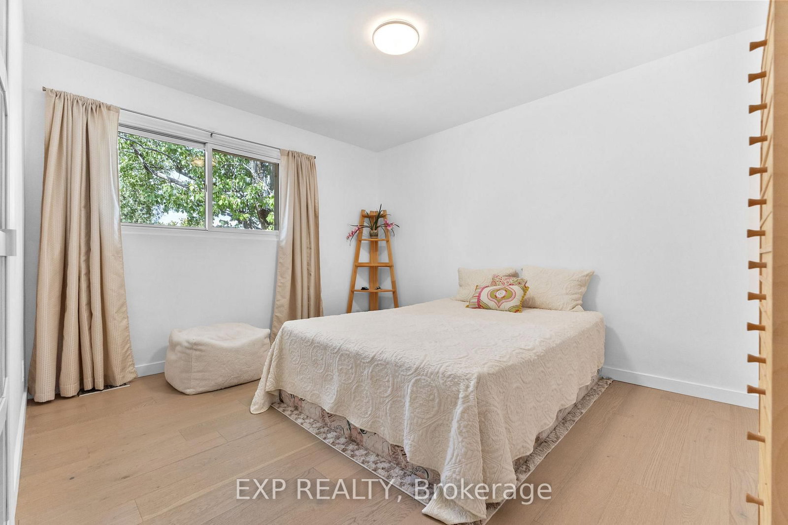 1502 Farnsworth Avenue • Ottawa, ON photo 23
