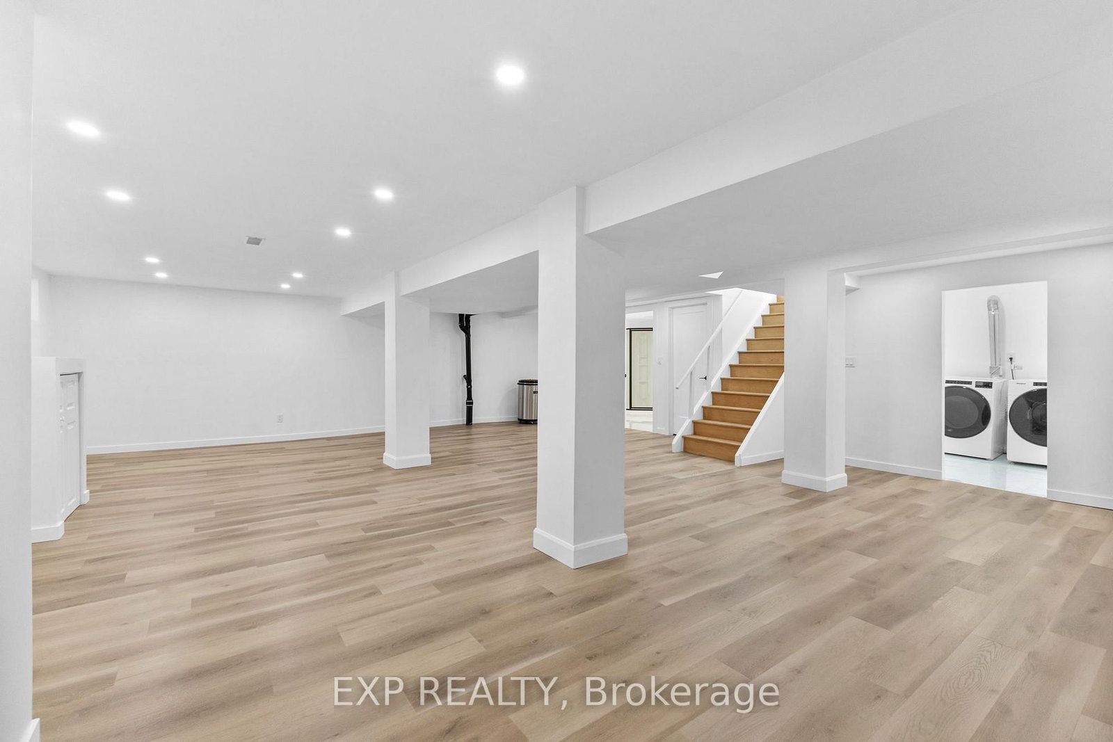 1502 Farnsworth Avenue • Ottawa, ON photo 31
