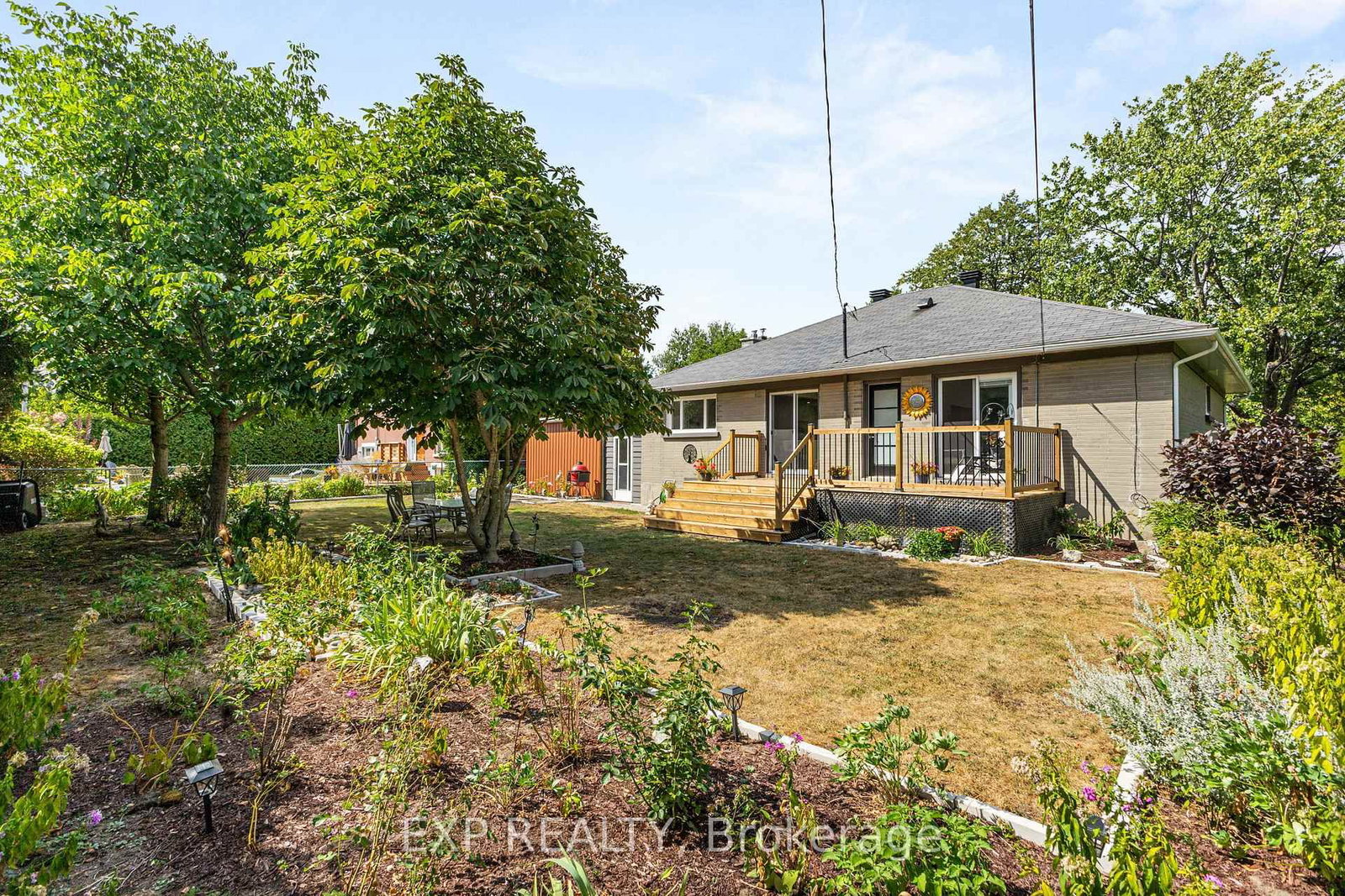 1502 Farnsworth Avenue • Ottawa, ON photo 39