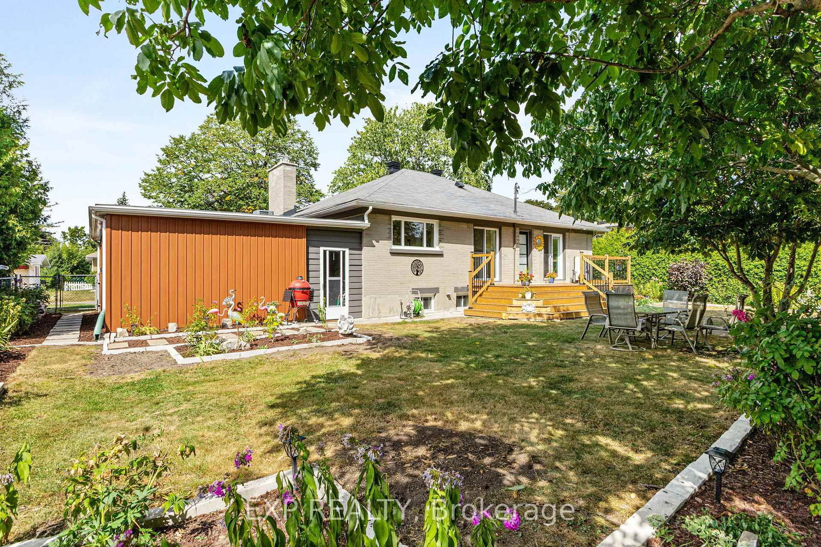 1502 Farnsworth Avenue • Ottawa, ON photo 40