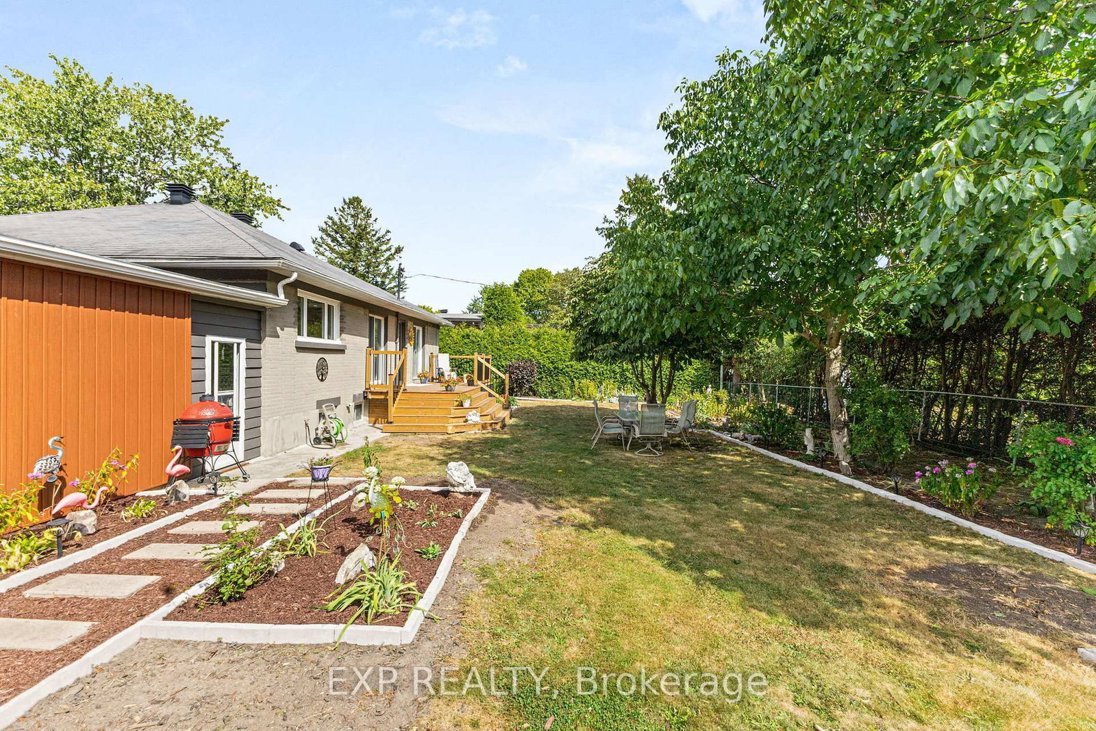 1502 Farnsworth Avenue • Ottawa, ON photo 41
