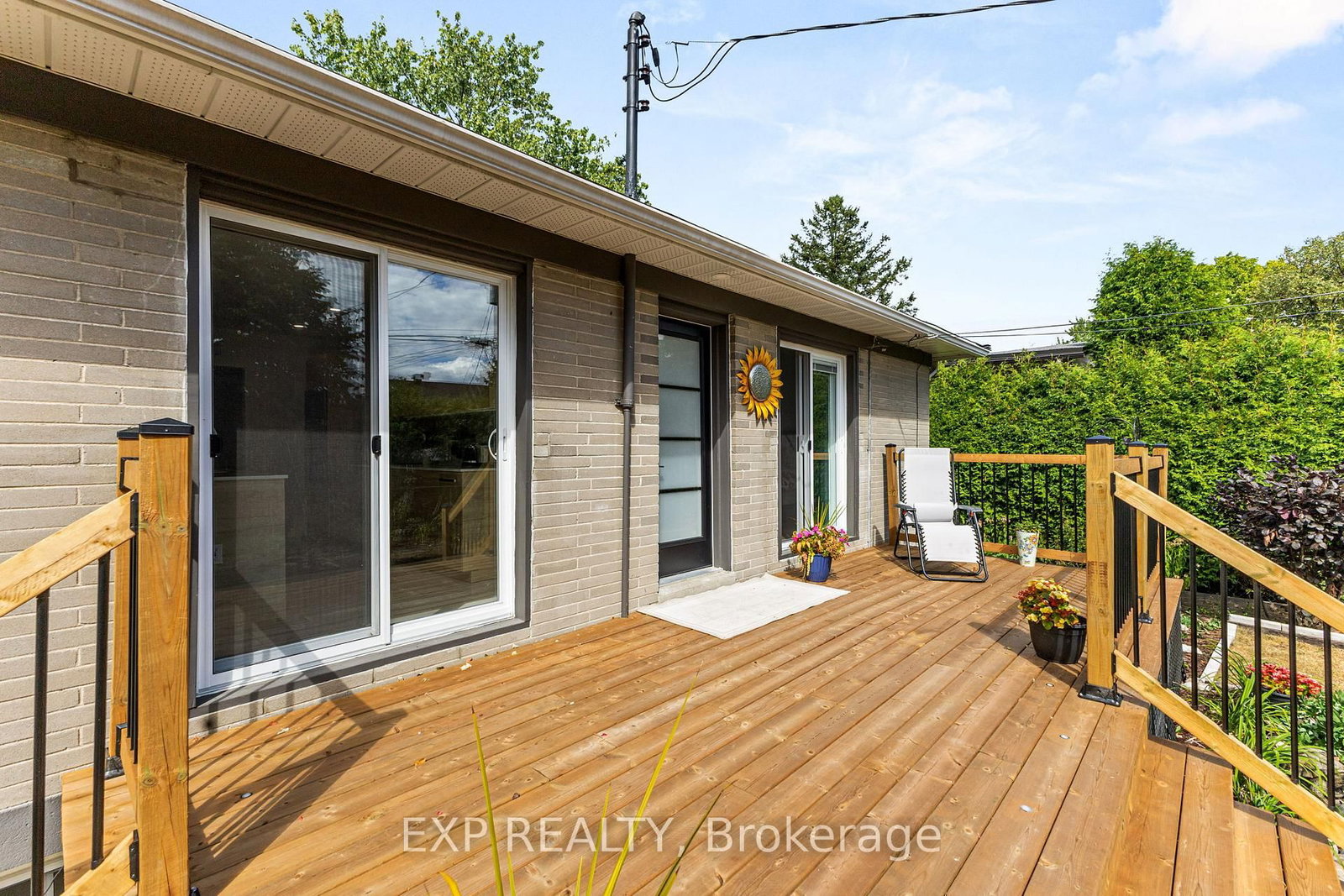 1502 Farnsworth Avenue • Ottawa, ON photo 44