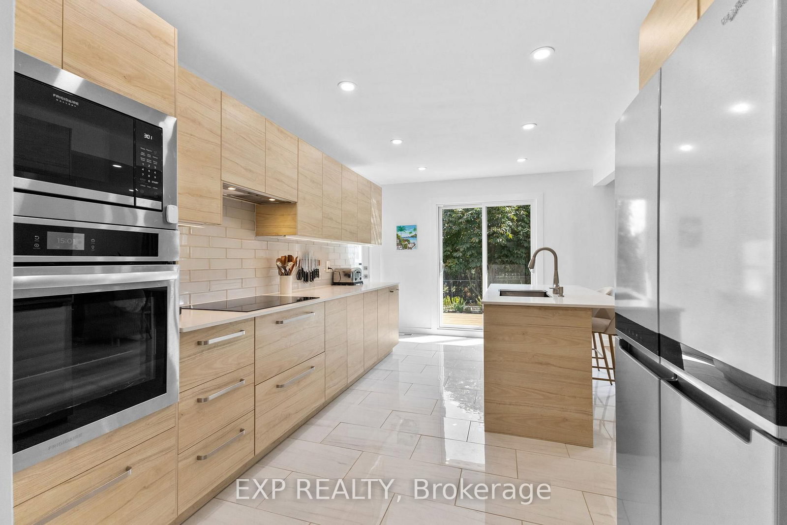 1502 Farnsworth Avenue • Ottawa, ON photo 9