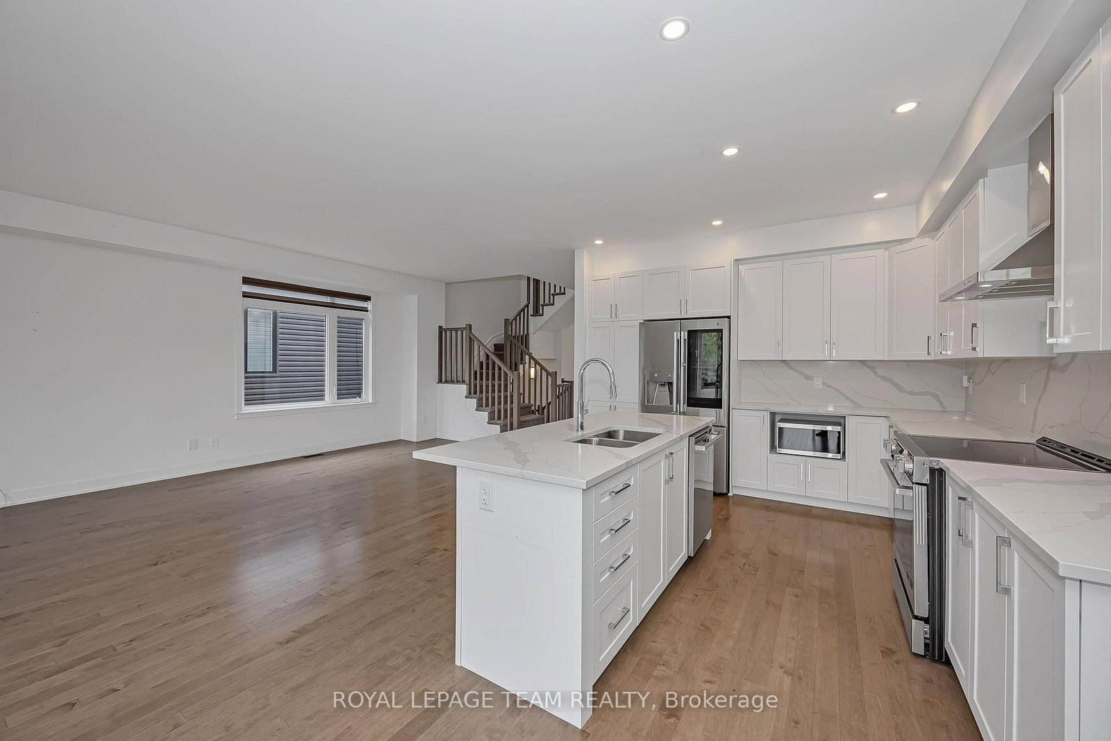 779 Ovation Grove • Ottawa, ON photo 17