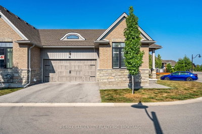 Townhouse for sale at 54 BORDEN Trail, Welland, Ontario, L3B 5X1 - Prince Charles - MLS: X13624134