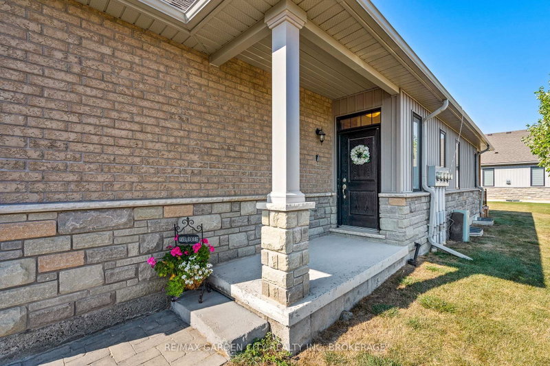 54 BORDEN Trail