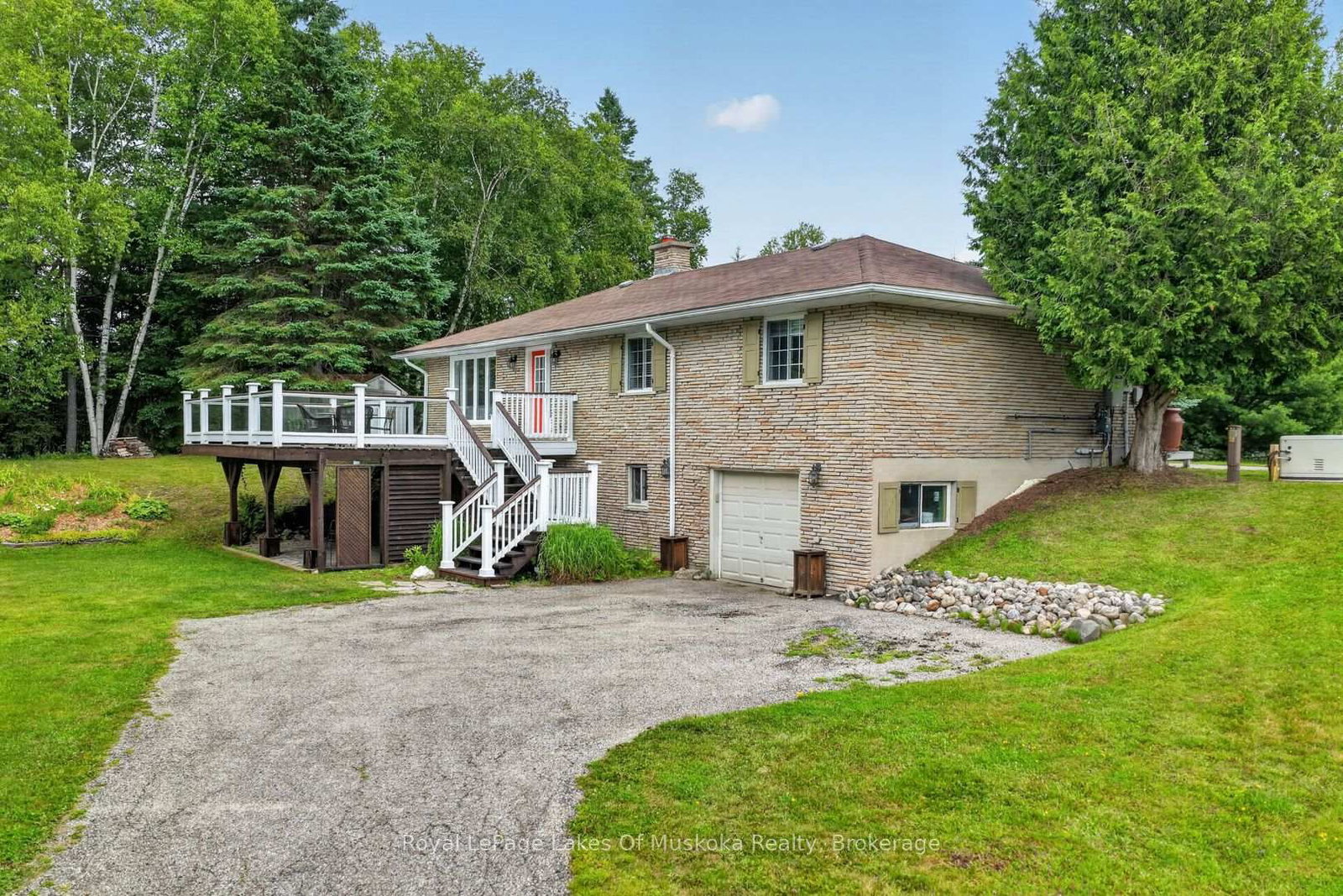 44 Shellwood Shores Avenue • Huntsville, ON photo 38