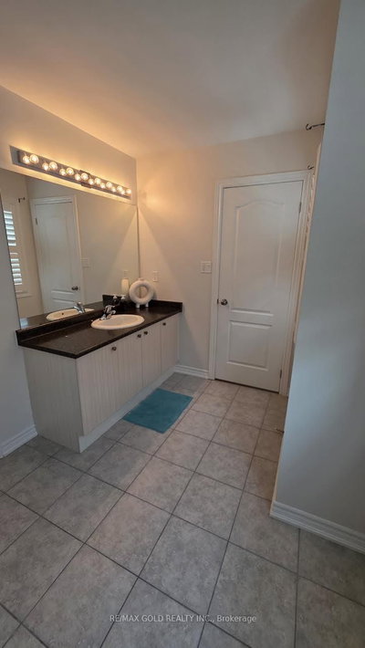 318 Wallace Street • Shelburne, ON photo 5