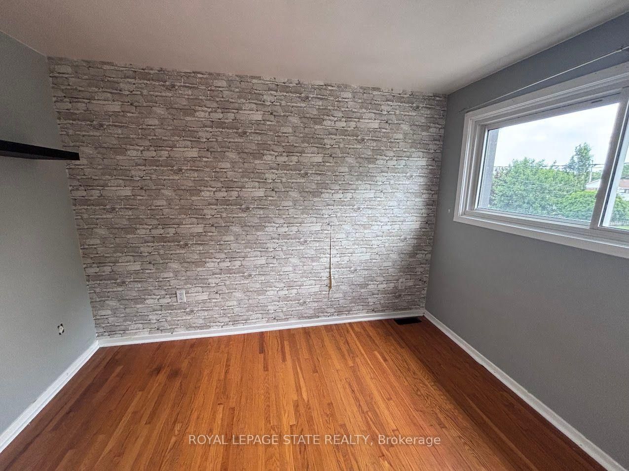 5 Viking Court • #304 • Grimsby, ON photo 11