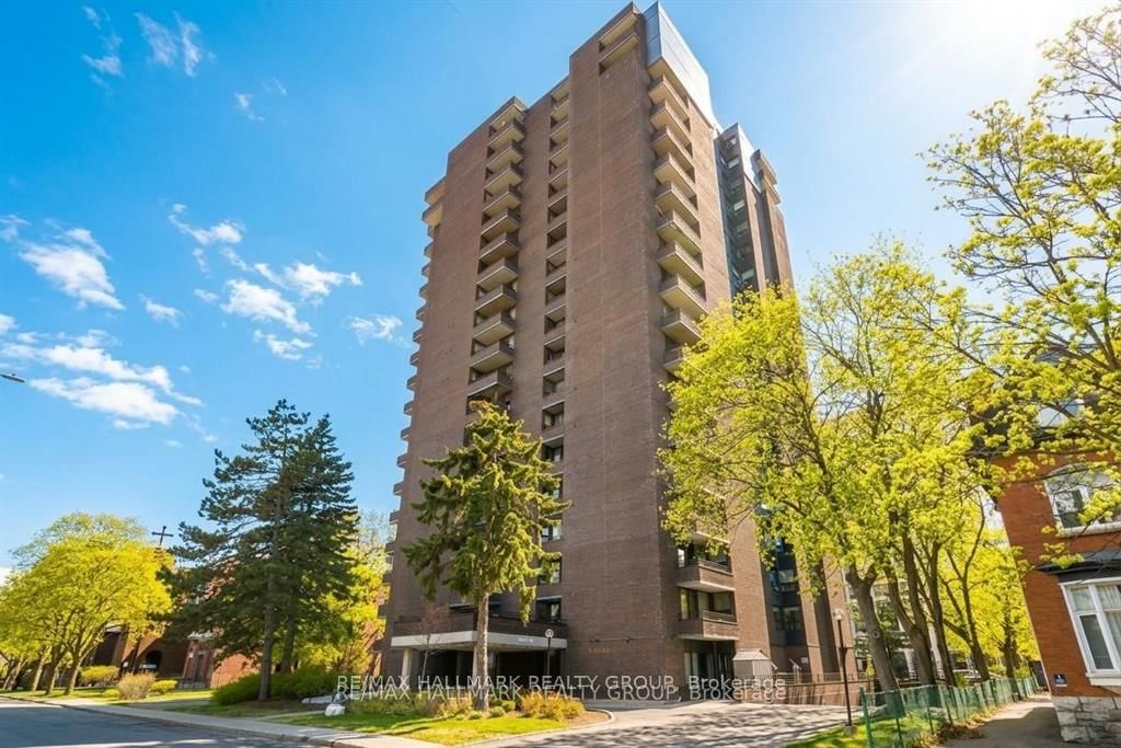 71 Somerset Street W, Unit 2003 - Photo 2