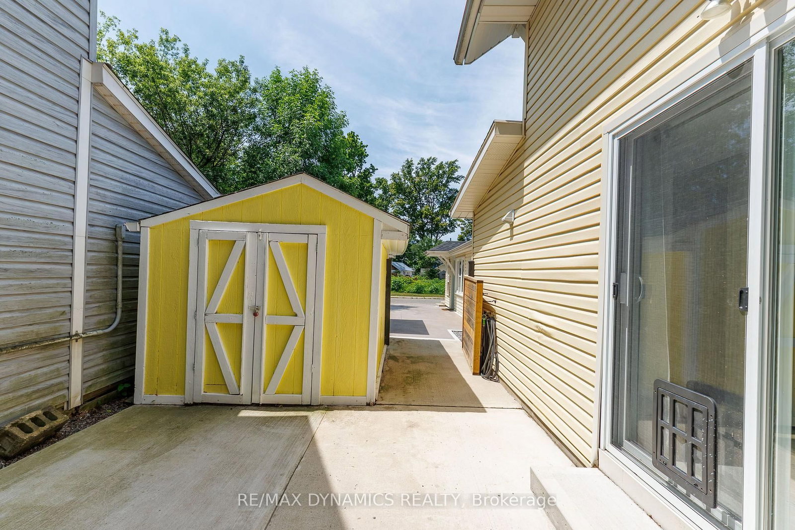 357 Ridgeway Road • Fort Erie, ON photo 10