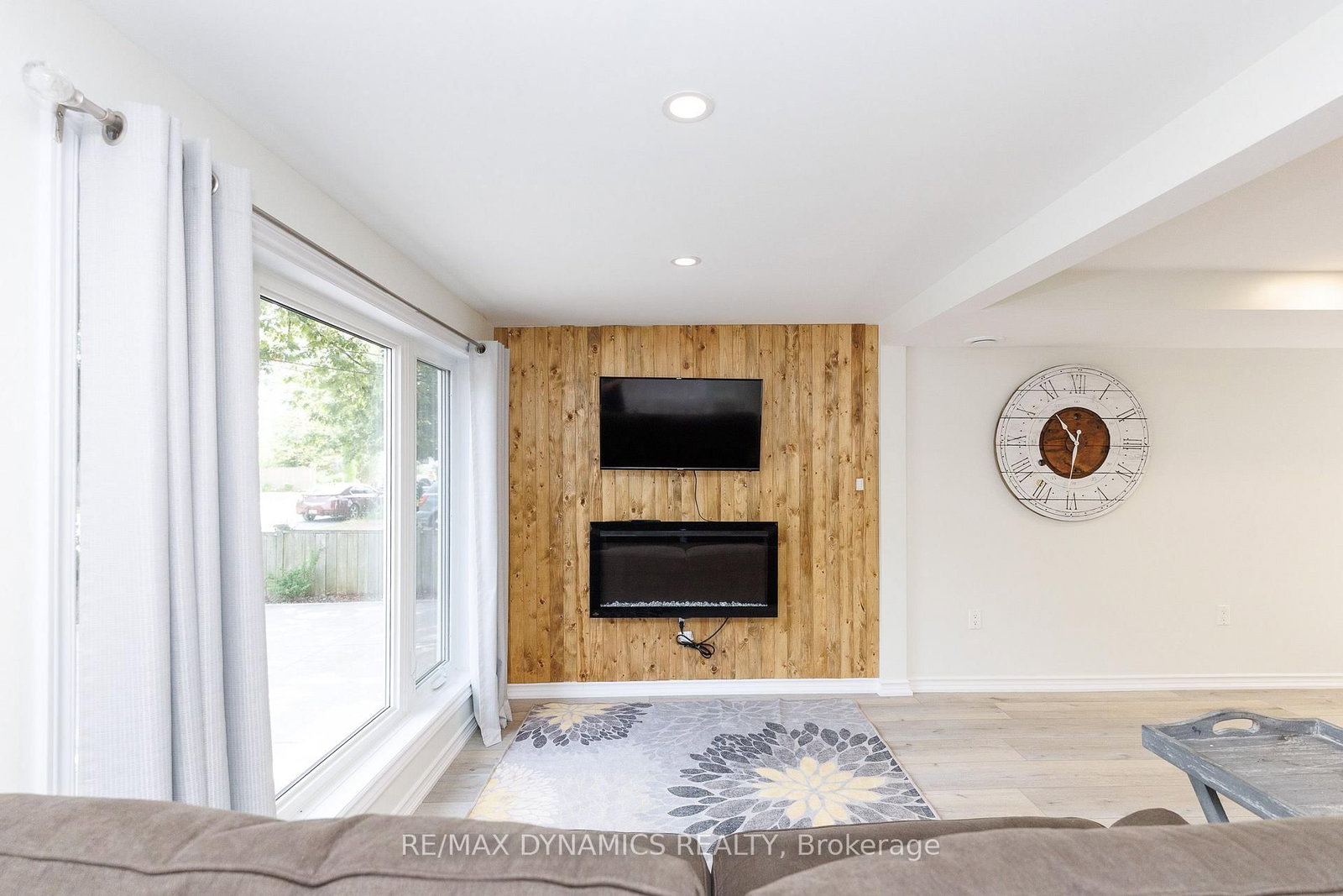 357 Ridgeway Road • Fort Erie, ON photo 12