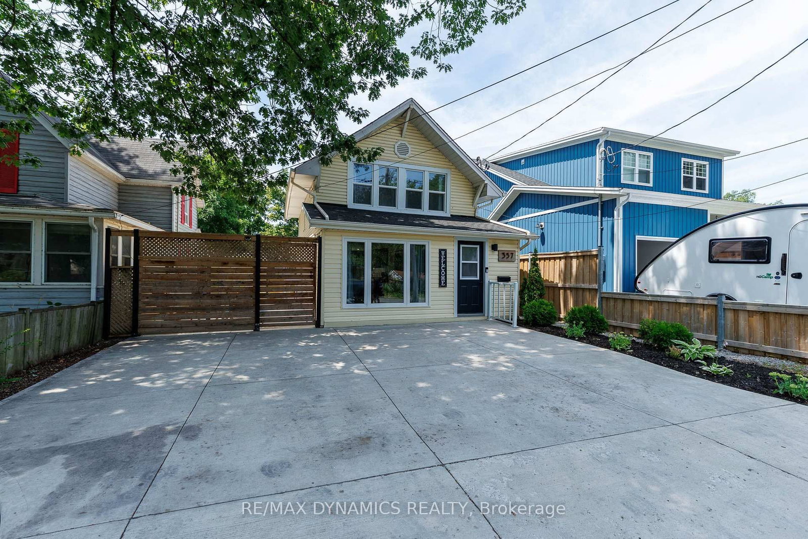 357 Ridgeway Road • Fort Erie, ON photo 3