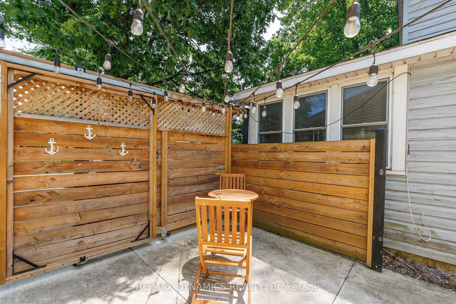 357 Ridgeway Road • Fort Erie, ON photo 6