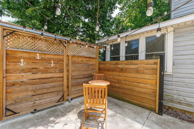 357 Ridgeway Road • Fort Erie, ON photo 6