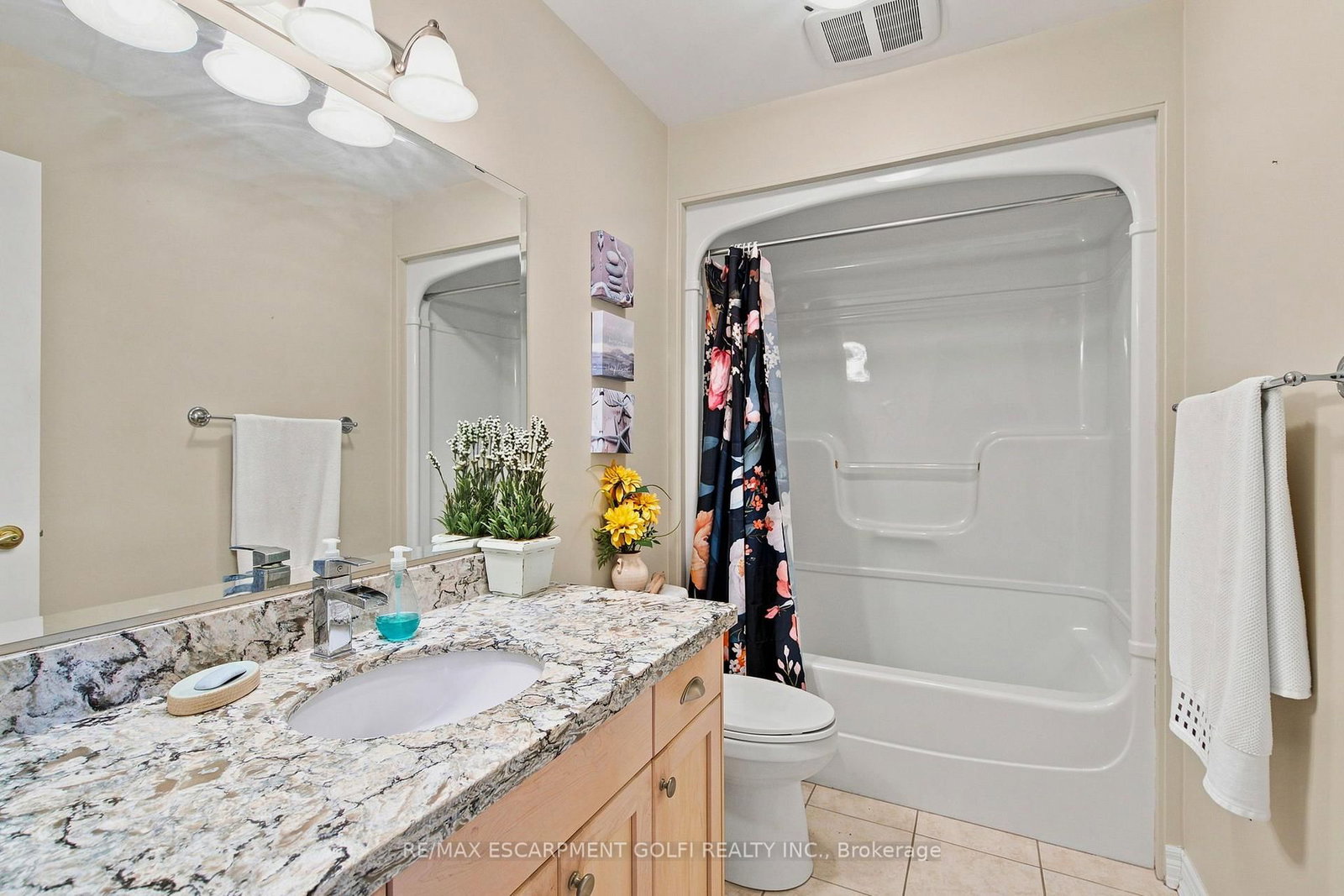 1069 Beach Boulevard • Hamilton, ON photo 16