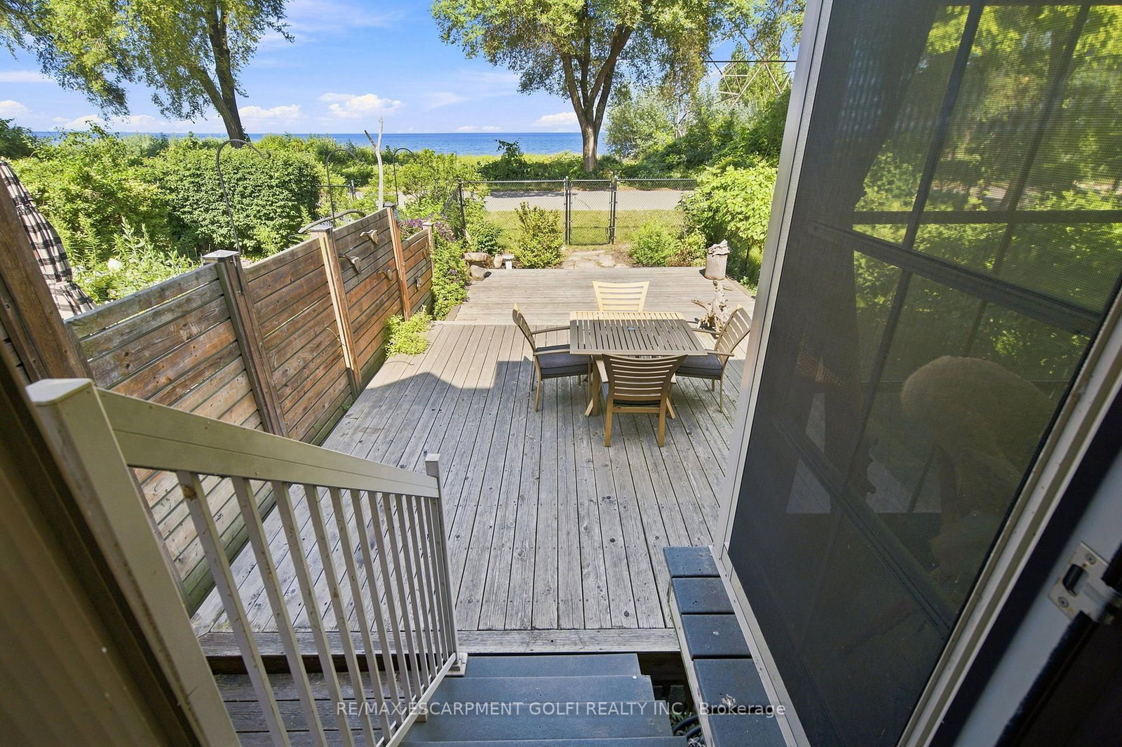 1069 Beach Boulevard • Hamilton, ON photo 20