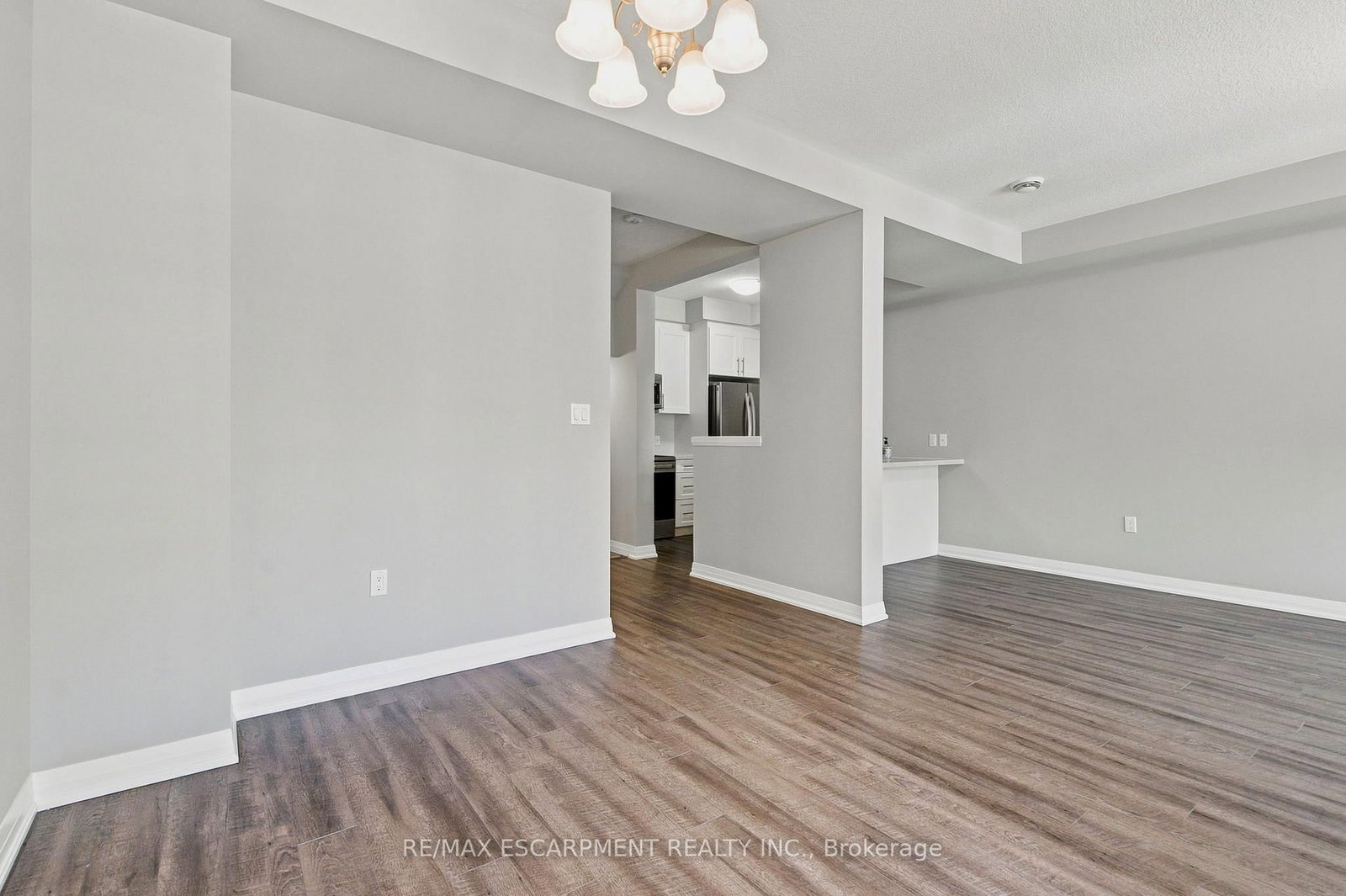 13 Aqua Lane • Hamilton, ON photo 17