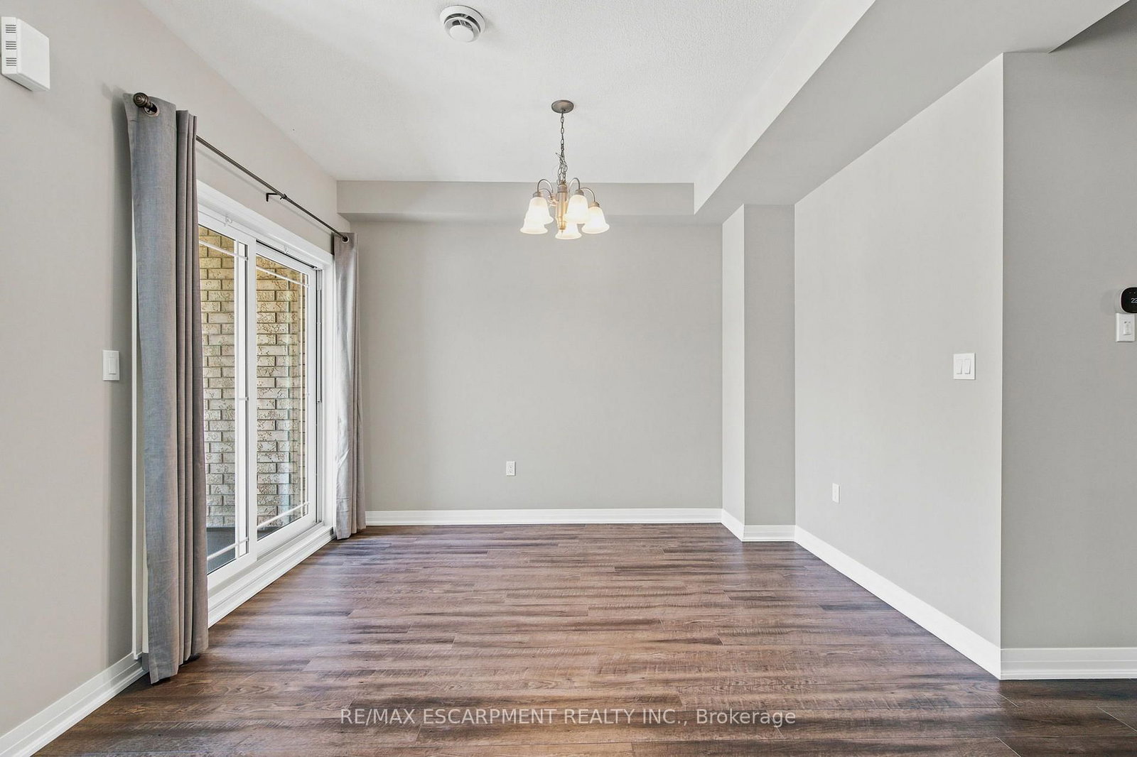 13 Aqua Lane • Hamilton, ON photo 19
