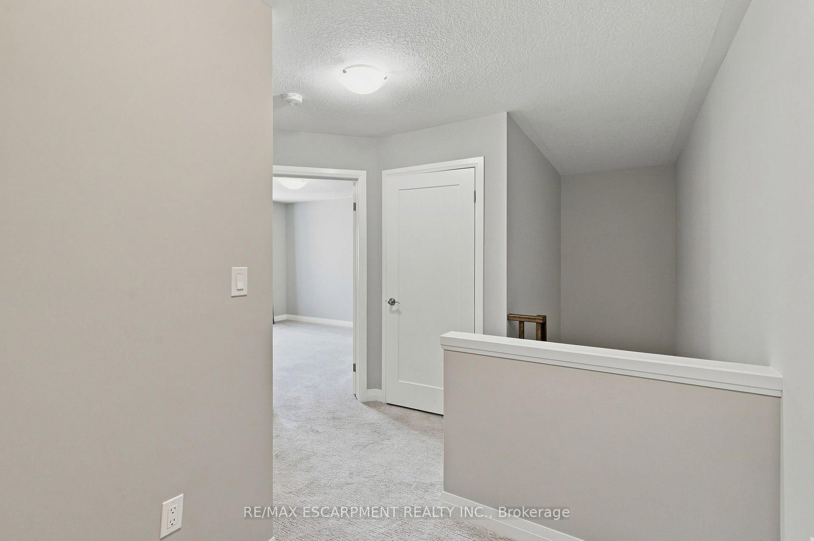 13 Aqua Lane • Hamilton, ON photo 24