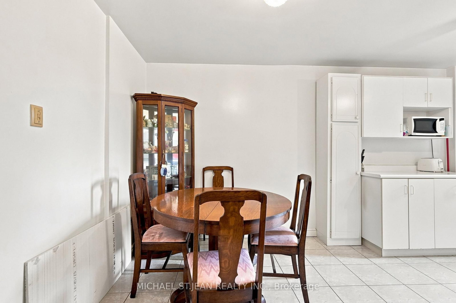 105 Rosemont Avenue • Hamilton, ON photo 18