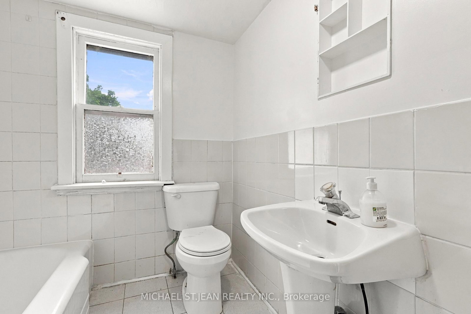 105 Rosemont Avenue • Hamilton, ON photo 24