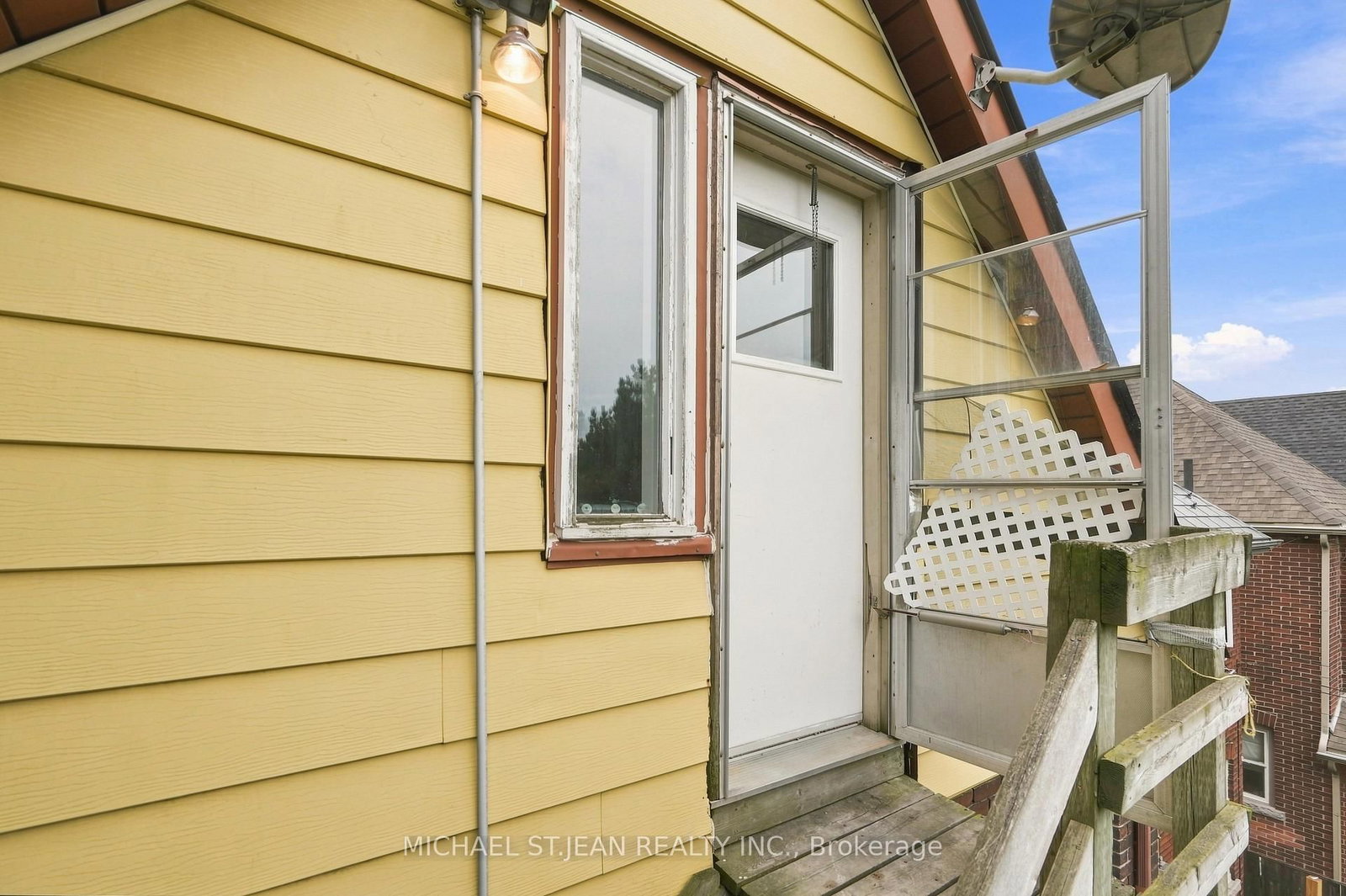 105 Rosemont Avenue • Hamilton, ON photo 31