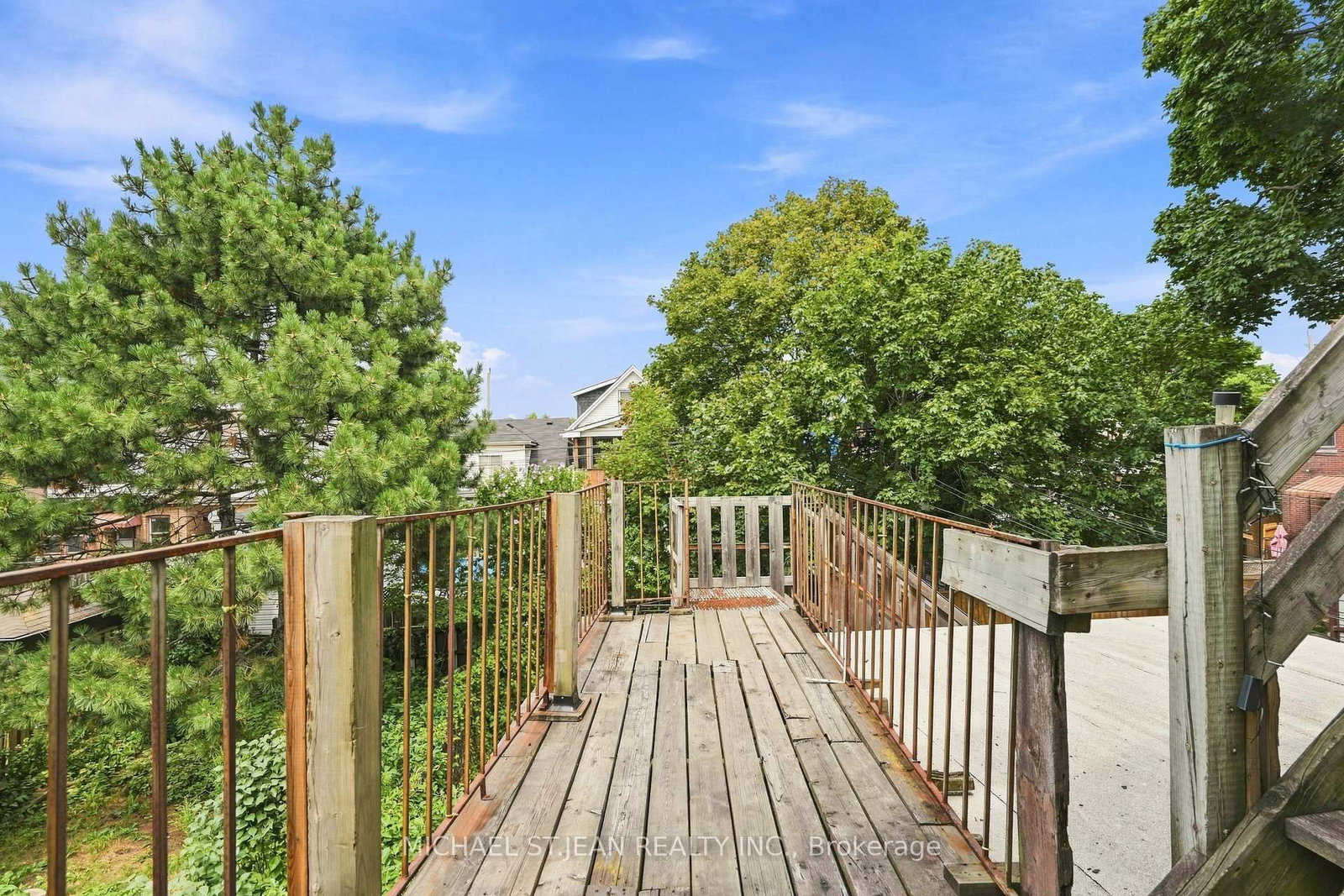 105 Rosemont Avenue • Hamilton, ON photo 33