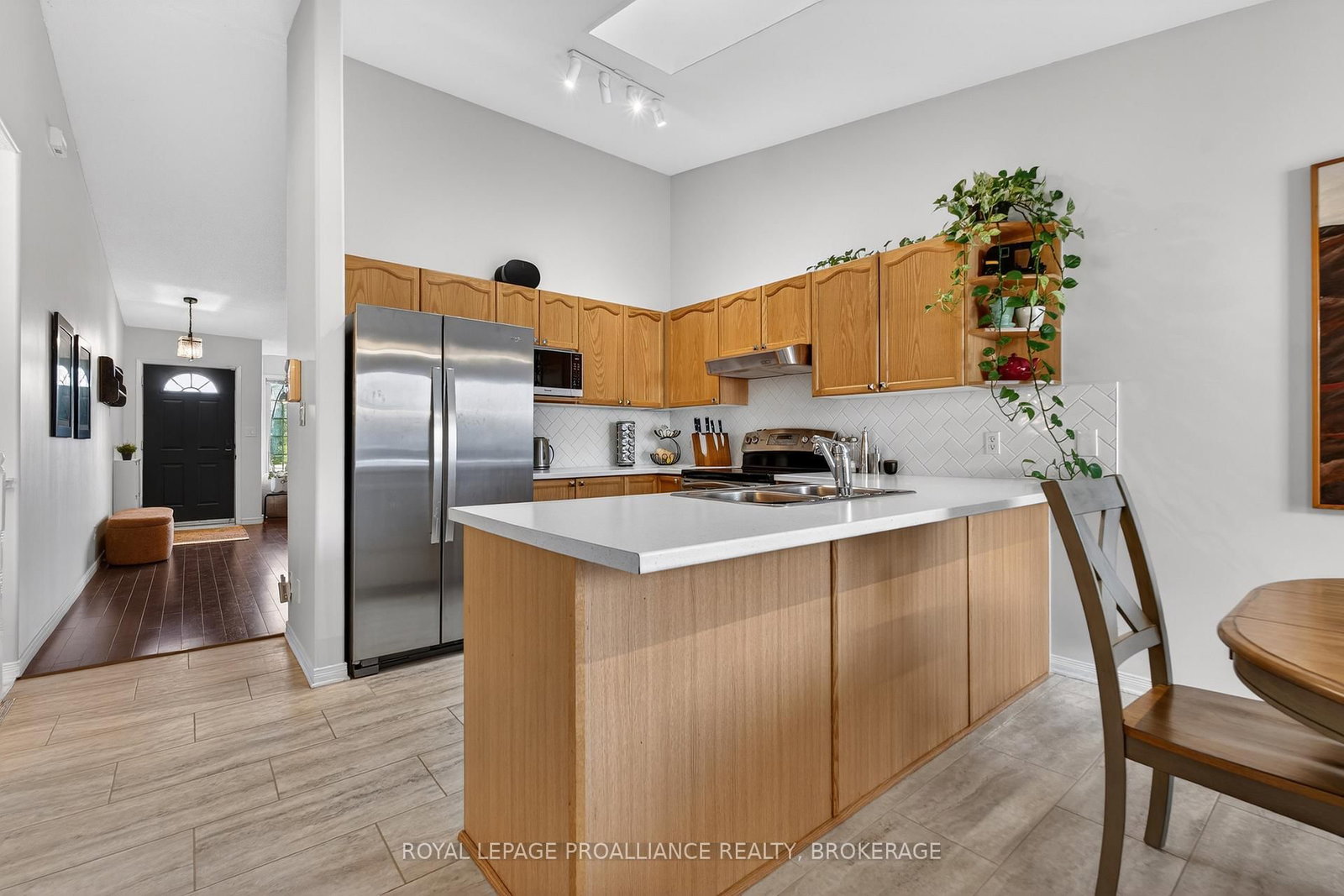 964 Rainbow Crescent • Kingston, ON photo 14