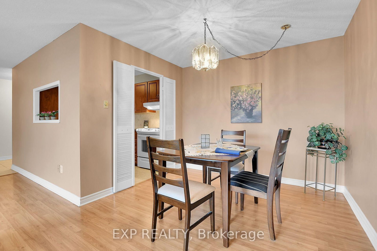 1025 Richmond Road • #704 • Ottawa, ON photo 18