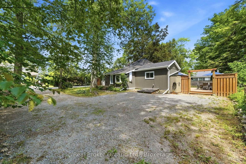 1 JANICE Dr photo 4
