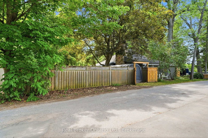 1 JANICE Dr photo 5