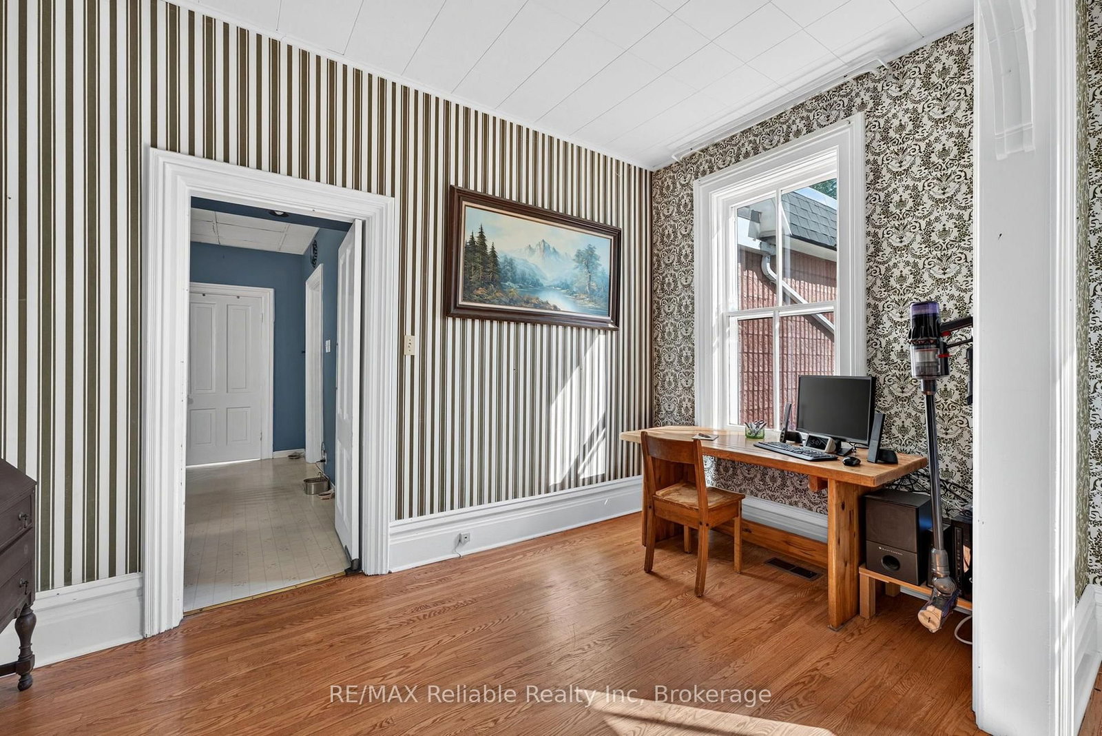 111 John Street • Huron East, ON photo 13